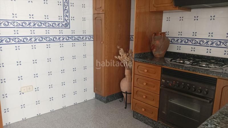 Foto f232fd54-91ad-4588-95c7-7f5a27e429ce. Casa aparellada a Riba - roja de Túria