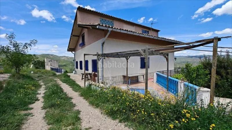 Foto d8672bce-1622-4f6f-be53-1f42f7fee3c4. Casa a Buñol