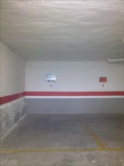 Lloguer Pis a Riba - roja de Túria. Plaza de parking disponible para vehículos.