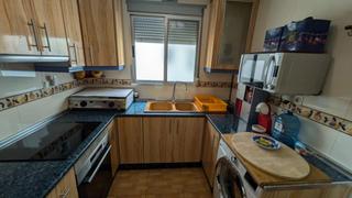 Appartement à Riba - roja de Túria. Se vende piso con ascensor y balcón en quart de poblet 3 habitac