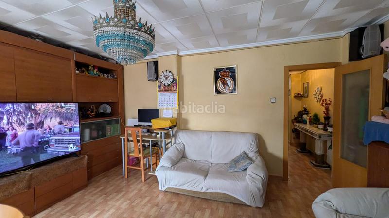 Foto 08f103a9-265d-4a3a-81a5-aac5972f88d6. Piso se vende piso con ascensor y balcón en quart de poblet 3 habitaciones y 1 bañose encuentra situado cerca del metro y todos los ser en Riba - roja de Túria