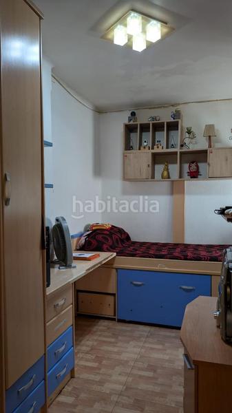 Foto 45c91c49-5225-44b6-95bb-a48b971f90d7. Piso se vende piso con ascensor y balcón en quart de poblet 3 habitaciones y 1 bañose encuentra situado cerca del metro y todos los ser en Riba - roja de Túria