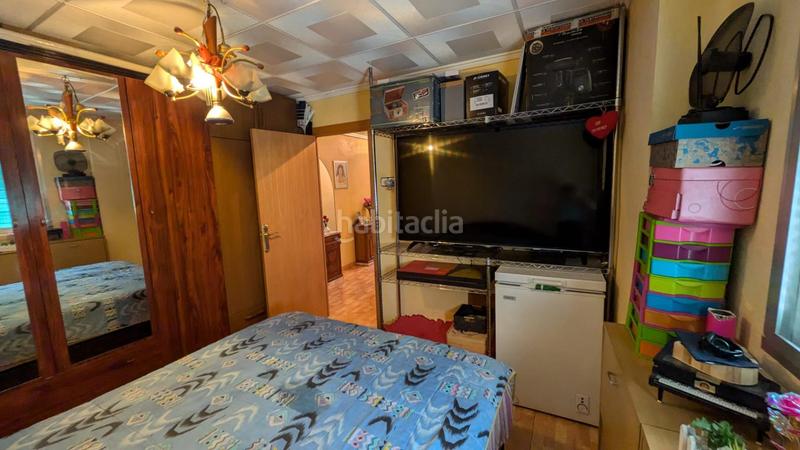 Foto c7eb7fc8-e63c-490d-b083-ea869bcb5deb. Piso se vende piso con ascensor y balcón en quart de poblet 3 habitaciones y 1 bañose encuentra situado cerca del metro y todos los ser en Riba - roja de Túria