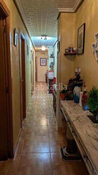 Foto e976e1ae-f8b3-4306-b6e9-1a51b904c9fa. Piso se vende piso con ascensor y balcón en quart de poblet 3 habitaciones y 1 bañose encuentra situado cerca del metro y todos los ser en Riba - roja de Túria