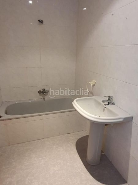 Foto 837137d9-f975-4e50-a7fc-f74ac25abaf5. Pis a Riba - roja de Túria