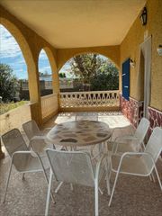 Casa en La Presa - Collado - La Malla. 2 chalets, uno dos 2 plantas y otro de 1 planta, con campo de na
