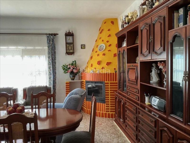 Foto f21802a1-2cb3-46f9-a4c9-792a3447dff3. Casa a Riba - roja de Túria
