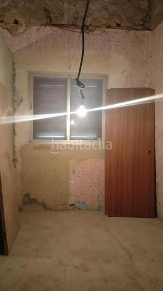 Foto f9ff2026-f1c2-4694-988d-9569f7851739. Casa adossada a Riba - roja de Túria
