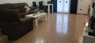 Attique à Riba - roja de Túria. Se vende ático con piscina en ribaroja de turia, 3 habitaciones,
