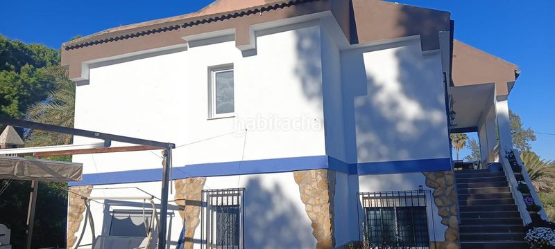 Foto 4210de44-b631-4296-bdd8-fa600ccab1bb. Casa amb piscina a Olocau