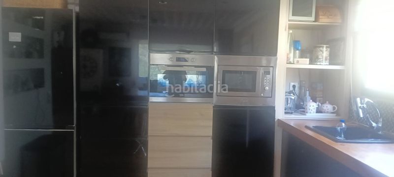 Foto a948ed30-f4ed-4ee6-b3ed-409a93fc31db. Casa amb piscina a Olocau