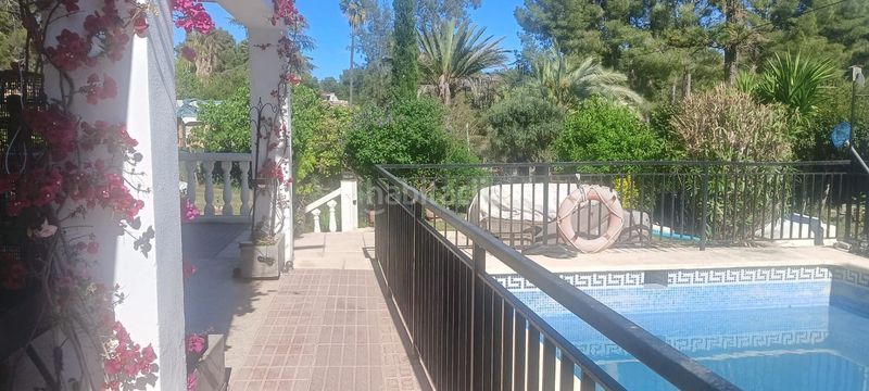 Foto b7f1fbed-1f46-4856-97c5-d4d7f2a36d3f. Casa amb piscina a Olocau