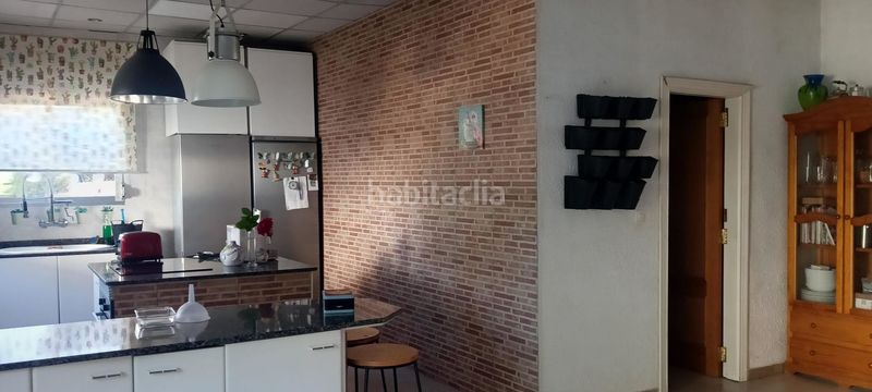 Foto c7154cd7-ef84-4f46-92fa-511254e6bb77. Casa amb piscina a Olocau