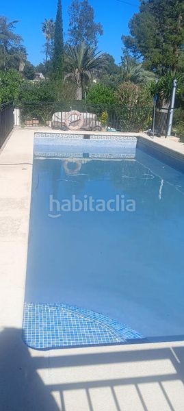 Foto ceabead6-44b0-4cb3-a1f1-bfb60459580c. Casa amb piscina a Olocau