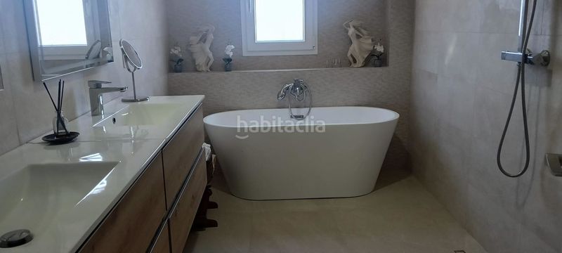 Foto fae1c96c-c2af-40f4-a175-fb20a23126c2. Casa amb piscina a Olocau