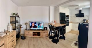 Pis a Pedralba. Piso con 2 dormitorios, reformado con muebles incluidos