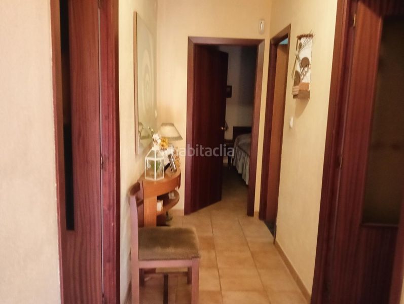 Foto f4484c09-3585-4fa3-bf24-bc98e9da2a5d. Casa amb piscina a Riba - roja de Túria