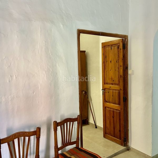 Foto a428402b-8ec1-4bf7-bdba-bd3d349e2672. Casa adossada a Bugarra