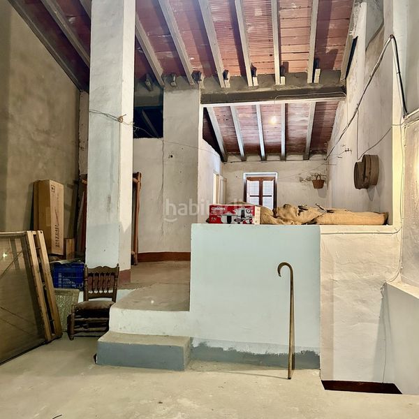 Foto d104625c-54ce-4f92-8c0b-87ce0a55d713. Casa adossada a Bugarra