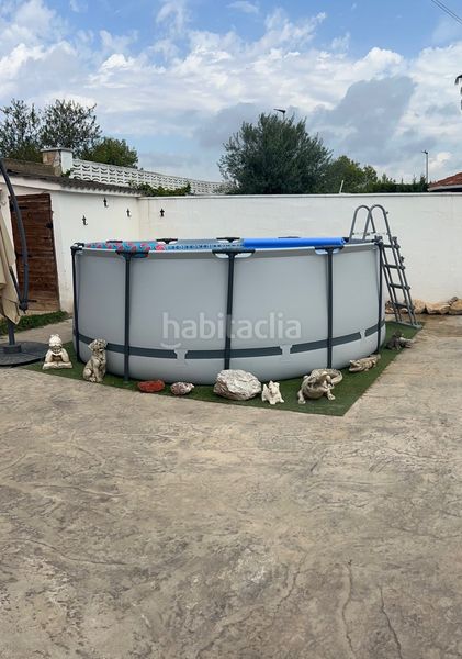 Foto ec01224b-bde5-49e4-b85b-e4f51e44a2a7. Casa amb piscina a Riba - roja de Túria