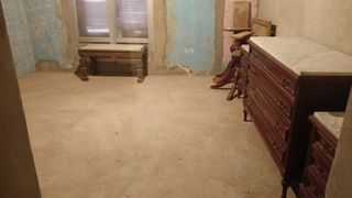 Casa adossada a Utiel. Se vende casa en las cuevas de utiel, diáfana, céntrica solo 25.