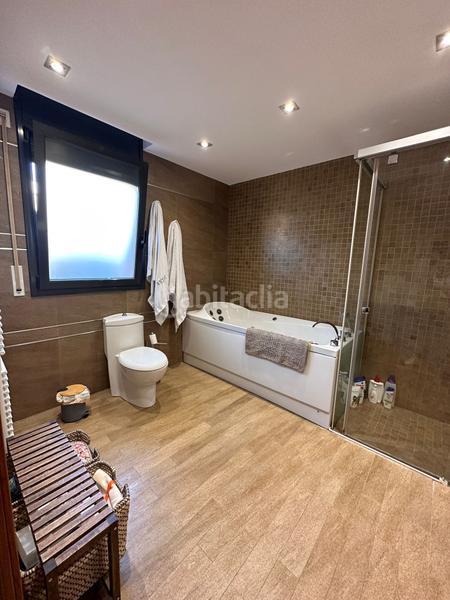 Foto 1986f829-25ec-4771-9ec9-6f9722c2d7c5. Casa con piscina in Alpicat