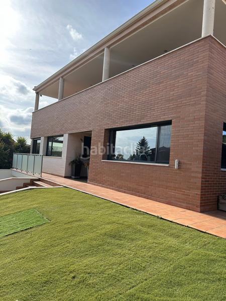 Foto bacc9081-36a1-4039-a5ec-a494e956a5e2. Casa con piscina in Alpicat