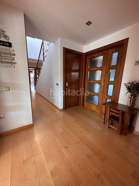 Foto e9e20529-b76c-474f-ace7-6bb0cd0d5d8e. Casa con piscina in Alpicat