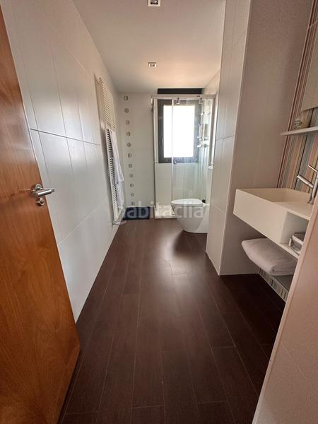 Foto f630693a-13df-44c5-9ef0-5193002742d2. Casa con piscina in Alpicat