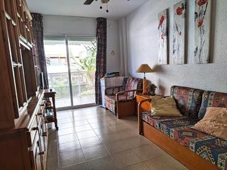 Apartment in Passeig Marítim. Apartamento en miami playa