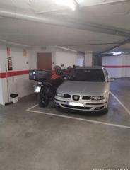 Aparcament cotxe a Balàfia. Plaza de parking y trastero en calle penedes  zona magnolies  ba