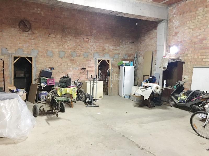 Foto 696589b1-5f66-487d-af18-adcc1ad7bdd7. Casa a Llívia Lleida