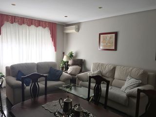 Casa a Ll�via. Casa de dos plantas y almac�n en la partida de llivia.