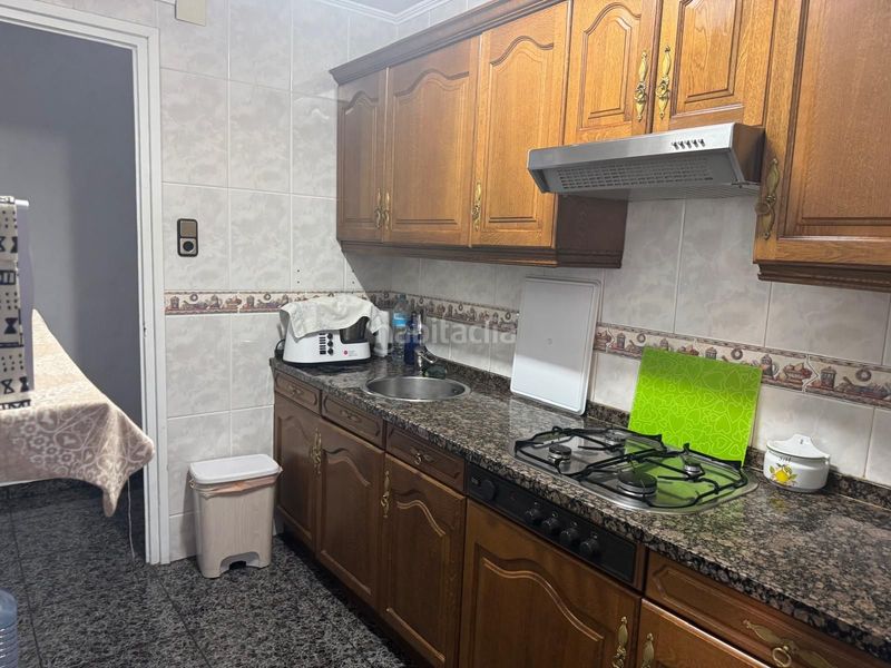 Foto 7095e1e4-f2b0-461e-8ea7-ece1a7ed1755. Casa amb calefacció aparcament a Balàfia Lleida