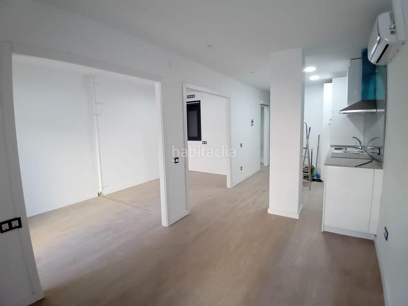 Foto 76cd3554-c48b-4801-8419-dd4ef909a762. Alquiler estudio fantástioc estudio con terraza en ramon i cajal. en Lleida