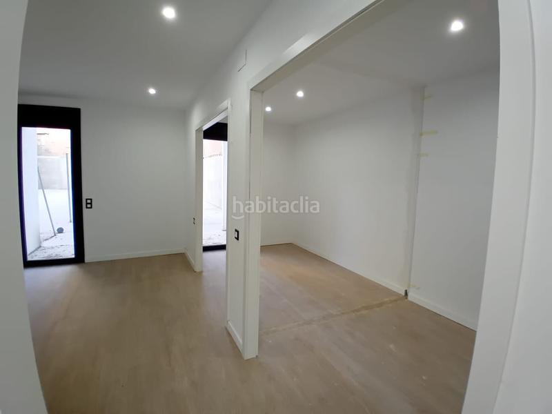 Foto b9a3898a-2b01-4957-b424-cc47aa6b728b. Alquiler estudio fantástioc estudio con terraza en ramon i cajal. en Lleida