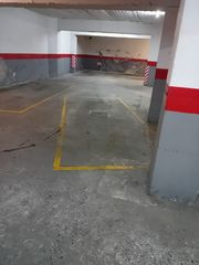 Miete Autoparkplatz in Príncep de Viana-Clot-Xalets Humbert Torres. Alquiler de plaza de aparcamiento en prat de la riba
