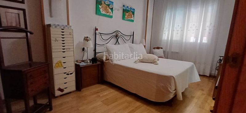 Foto 2d008be7-aa3d-4f94-858e-68290fa69785. Casa adossada amb calefacció a Pardinyes Lleida
