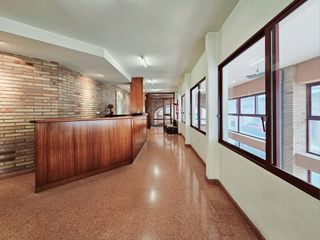 Geschäftsraum in Almacelles. Magníficas oficinas en venta en almacelles  347 m