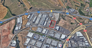 Solar industrial a Vial d 3. Suelo industrial con uso logistico