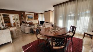 Pis a Prncep de Viana-Clot-Xalets Humbert Torres. Magnifica vivienda