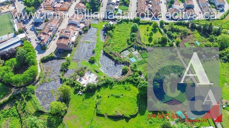 Foto d53c49bd-0765-42e1-bff6-9613b5159de3. Terrain résidentiel dans Olot