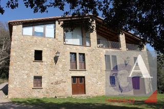 Masia a Sant Joan les Fonts