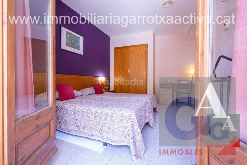 Foto b76c716f-8346-48ab-85e9-b813b757c43e. Edificio en Setcases