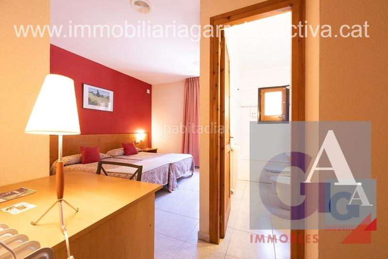 Foto d7fd3ceb-7c0c-4c3b-9a9c-bbafd7d7f27f. Edificio en Setcases
