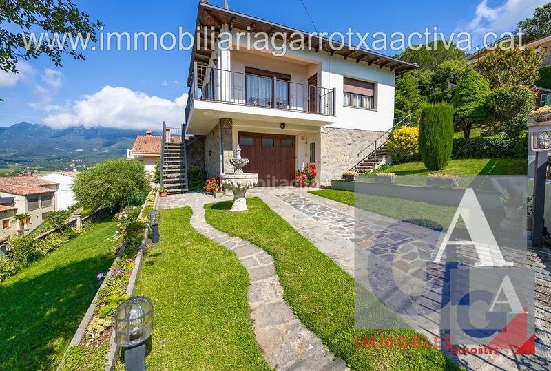 Foto 32d25b81-7f56-4f29-baa8-7b816cb845d2. Casa con riscaldamento parcheggio in Vall d´en Bas (La)