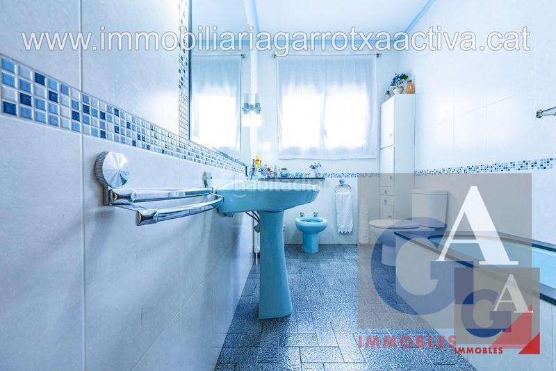 Foto 84907190-3fc3-44c9-82bd-4c03f2bbe728. Casa con riscaldamento parcheggio in Vall d´en Bas (La)