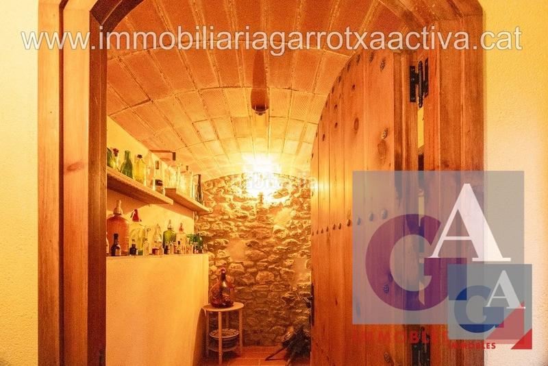 Foto e0d23f00-232f-4539-a700-f900376ba1ed. Casa con riscaldamento parcheggio in Vall d´en Bas (La)