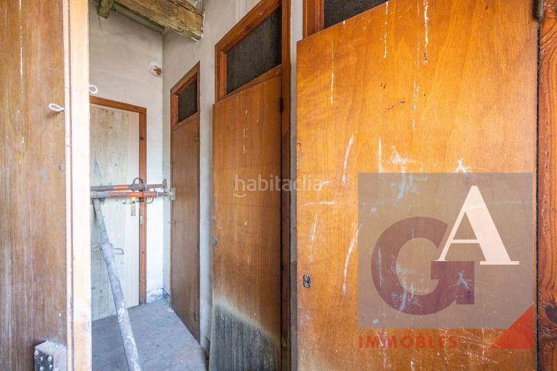 Foto 86b132dd-9b4b-4b8f-82a0-36472125bce2. Edificio en Olot