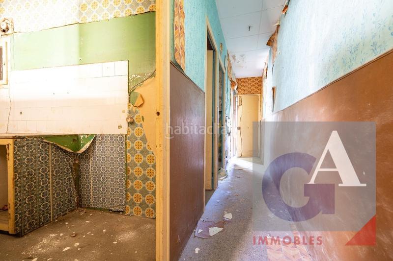 Foto 8c4e2198-58de-477b-84a2-d1f0bad95e9f. Edificio en Olot